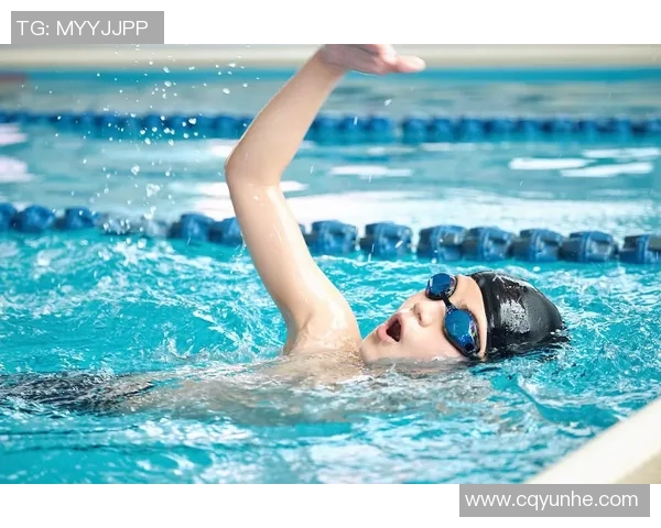 探索游泳动作的技巧与训练方法 提升速度与耐力的有效策略 探索游泳动作的技巧与训练方法 提升速度与耐力的有效策略