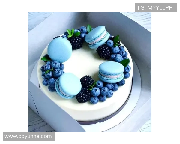 蛋糕的艺术与创新：探索各类创意蛋糕的制作技巧与装饰风格