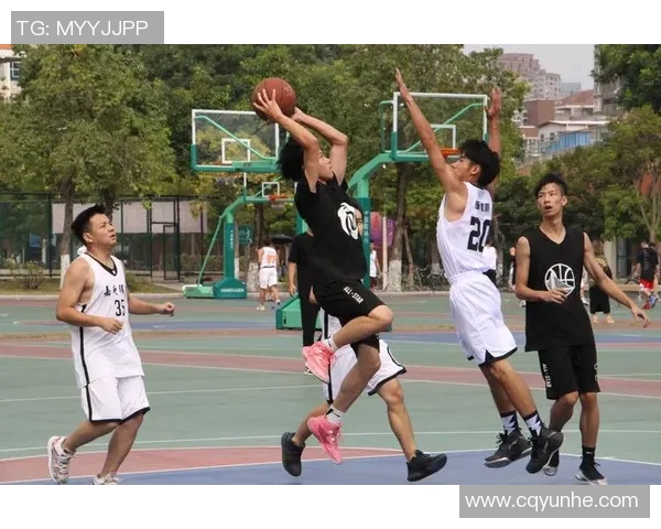 西安篮球队边路渗透战术解析与深度剖析篮球比赛中的关键策略 西安篮球队边路渗透战术解析与深度剖析篮球比赛中的关键策略